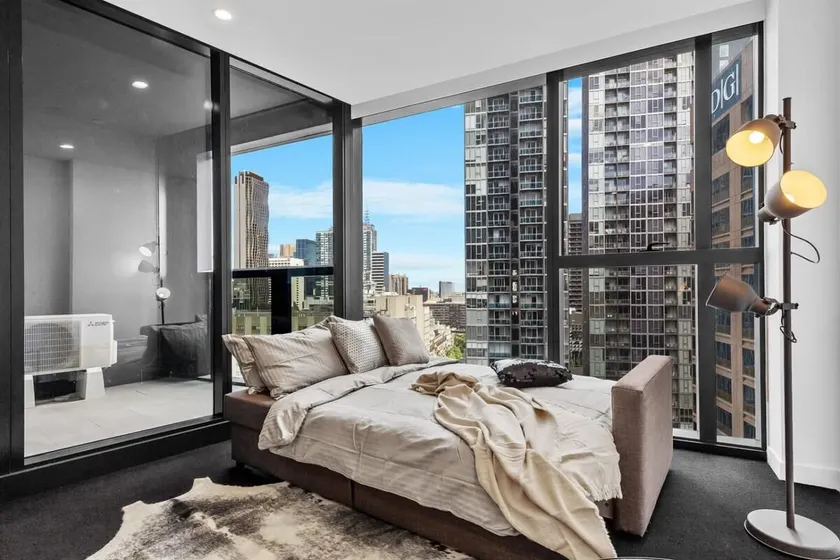 A Comfy Apt Only a 5-min Walk to Victoria Market - Image 1