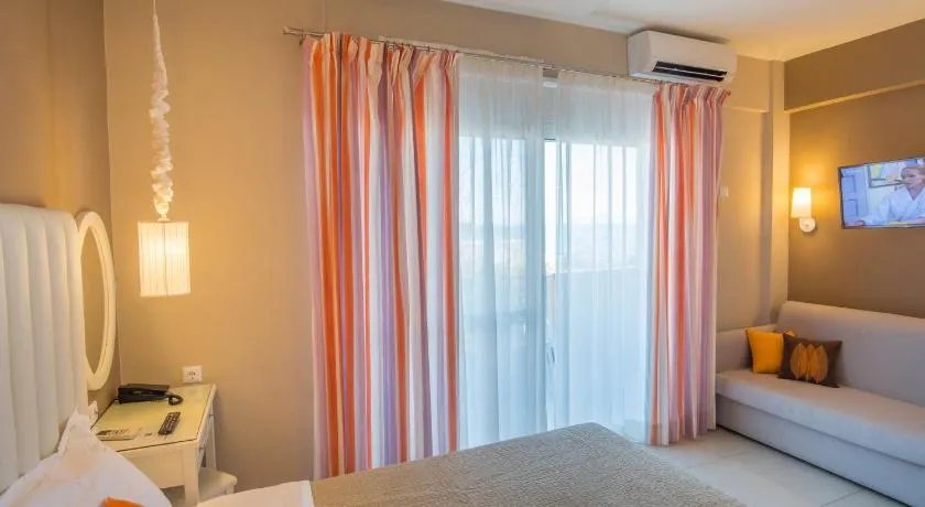 WhiteSands Beach Resort - Image 1