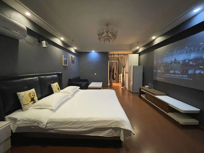 Risheng Serviced Apartments (Wanda Plaza Branch) - Image 1