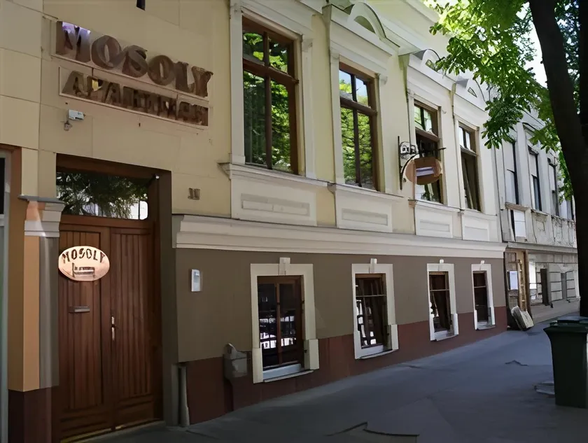 Mosoly Apartman - Image 1
