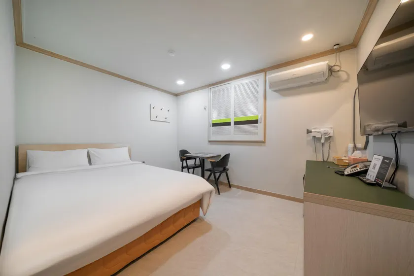 Taebaek Sunshine Motel - Image 1