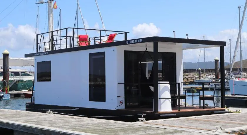 Alma Flotante Muxía - Image 1