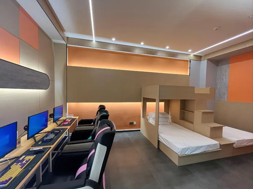 Black Rabbit Esports Hotel (Baofeng Station Branch) - Image 1