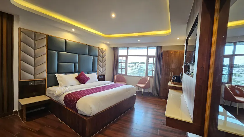 Hotel Shimla Royale by SV Hospitality - Image 1