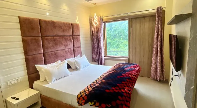 Shomaan boutique hotel - Image 1