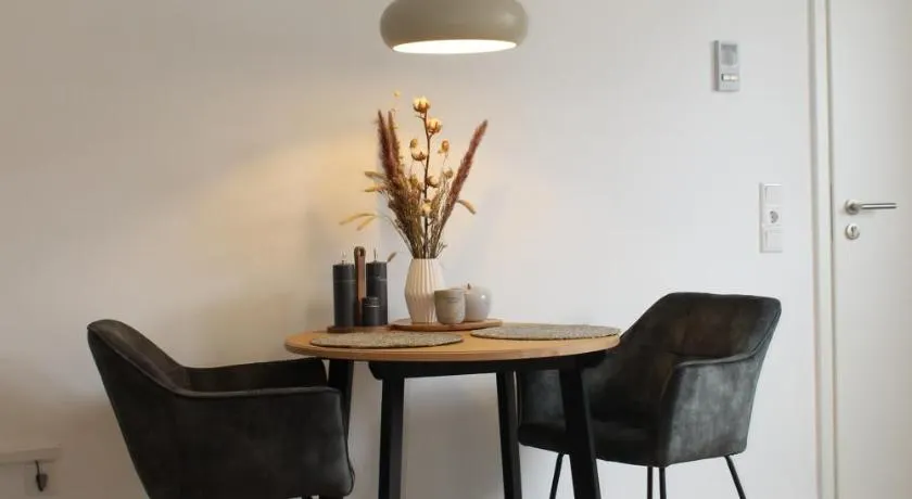 Apartment mit 2 Betten in Flughafennähe - Image 1