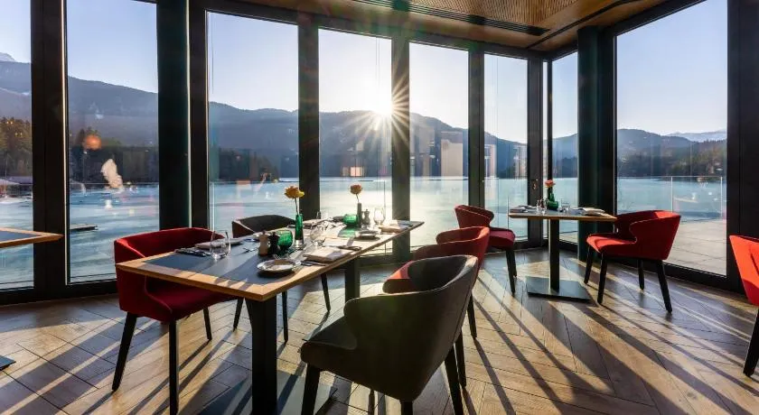 Eibsee Hotel - Image 1