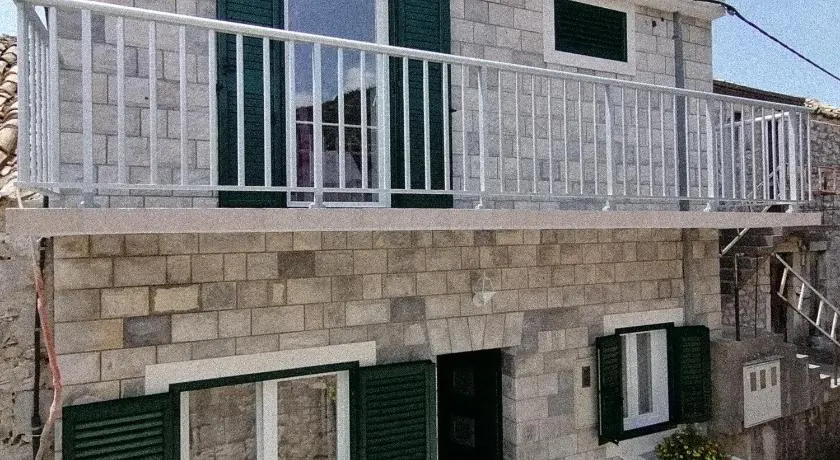 Villa Tri sulara - Image 1
