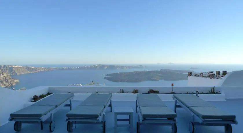 Altana Cliffside Villas - Image 1