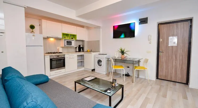 Pierre Cardin Deluxe Apartment With Terrace by Magniflex - Image 1