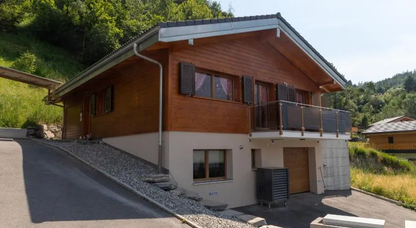 Chalet Les Louettes à Sapinhaut Canton du Valais - Image 1