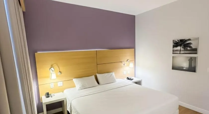 Moderno Flat no Gonzaga na quadra da Praia - Image 1