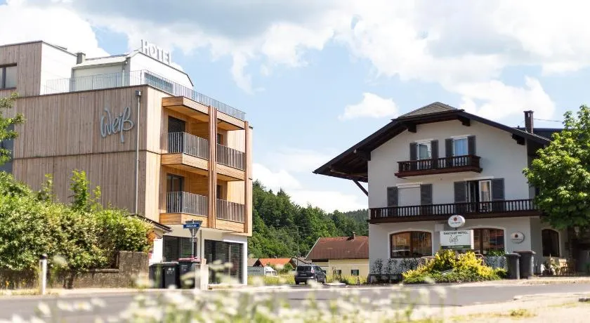 Hotel Weiß - Image 1