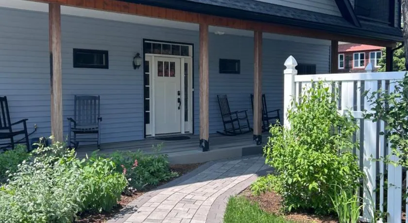 Canterbury Suites B&B - Image 1