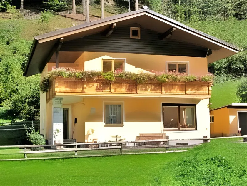 Vronis Landhaus Apartments - Image 1