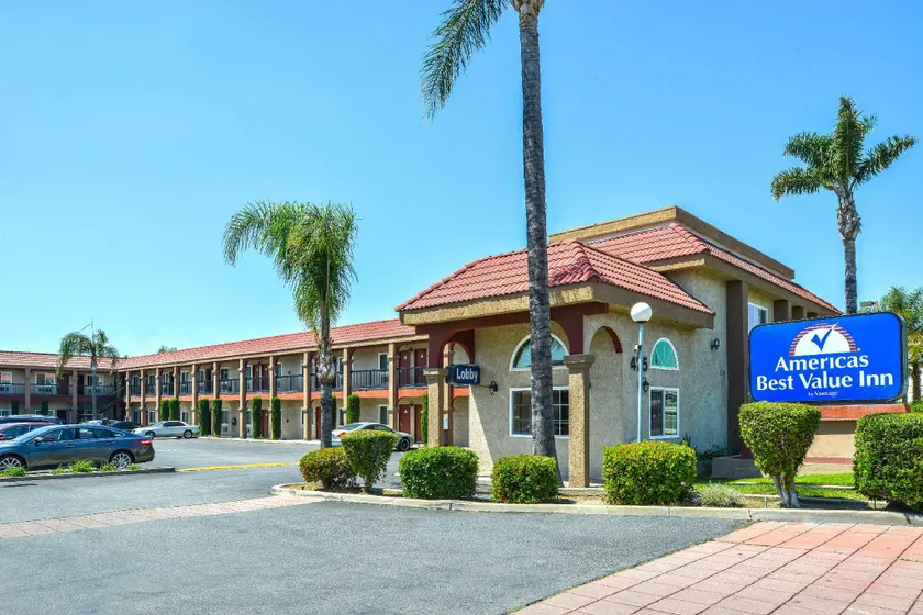 Americas Best Value Inn-Rialto - Image 1