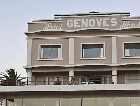 Hotel Genoves - Image 1