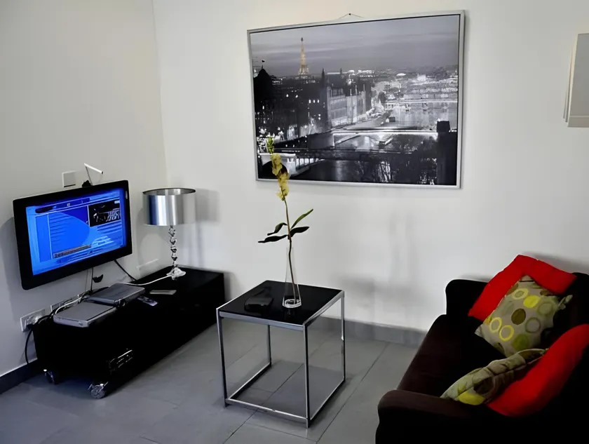 Simons Apartments minutes away from Balluta Bay and St Julians - Image 1