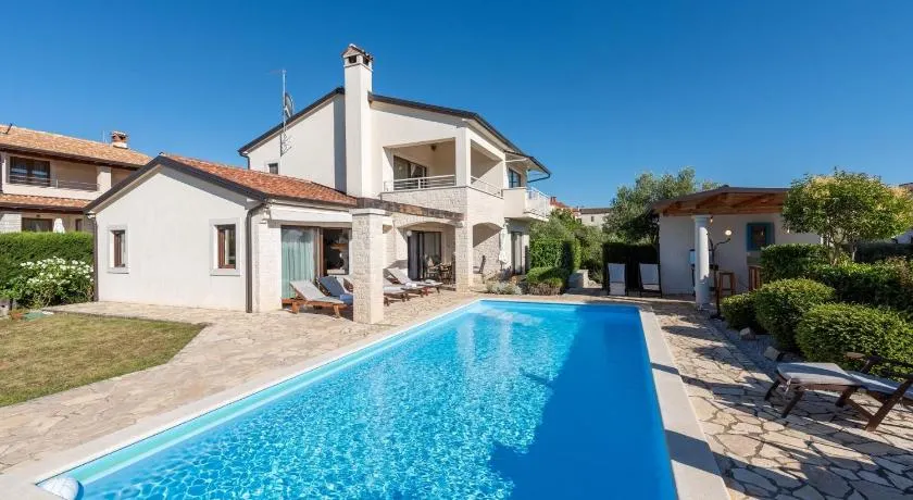 Villa Nira by Villas Holiday - Image 1