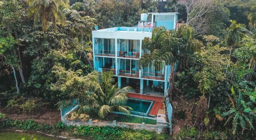 Green Edge Villa - Image 1