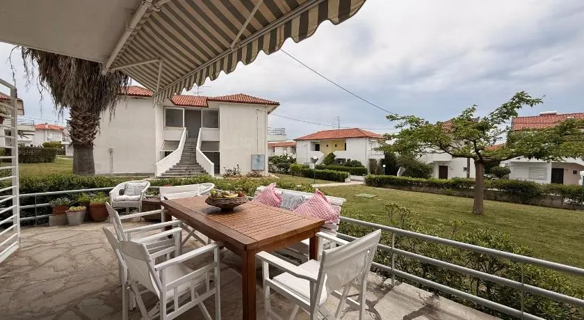 Ellis house Agnanti - Image 1
