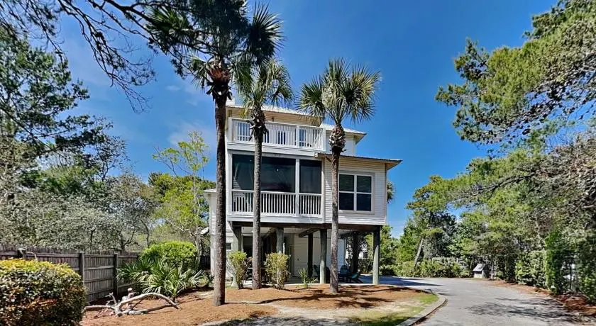Aloha Sandy Bay - Image 1