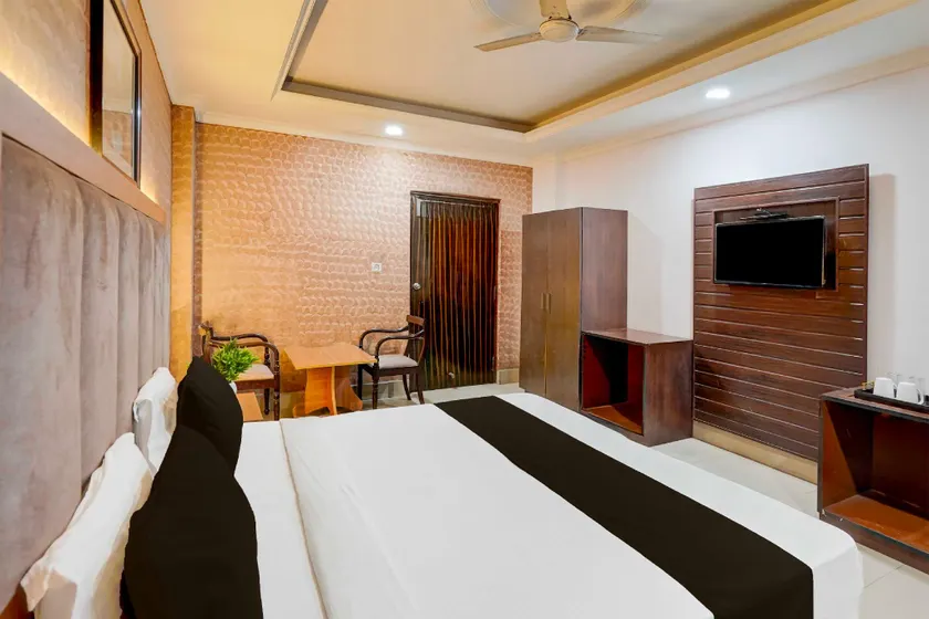 Townhouse Rudrapur Manoj Sarkar Stadium - Image 1