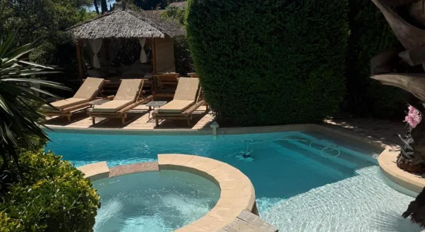 Villa St Jean SUITE Romantique - Image 1