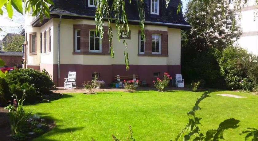 Villa Mondial - Image 1