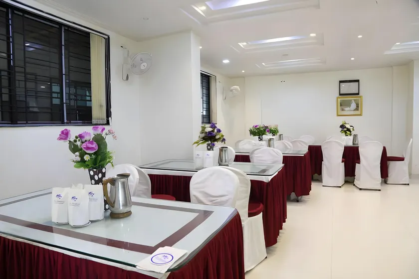 Hotel Mira International - Image 1
