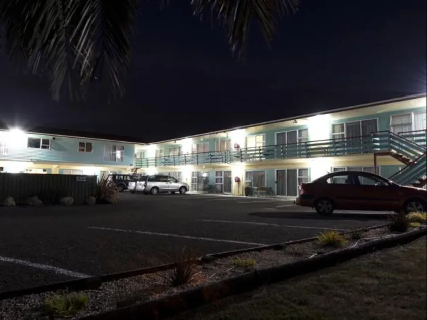 Kapiti Gateway Motel - Image 1