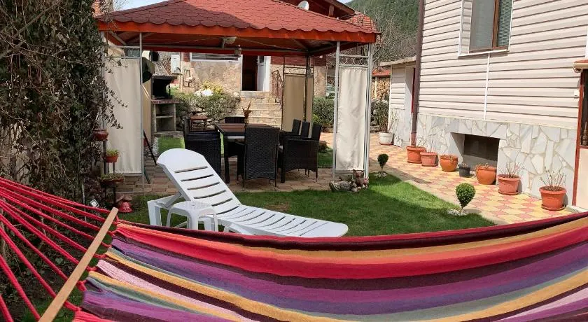 Sunny House - Image 1
