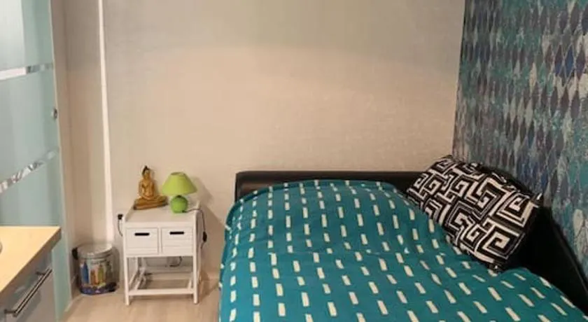 Single Sunny Mini Studio Flat - Image 1