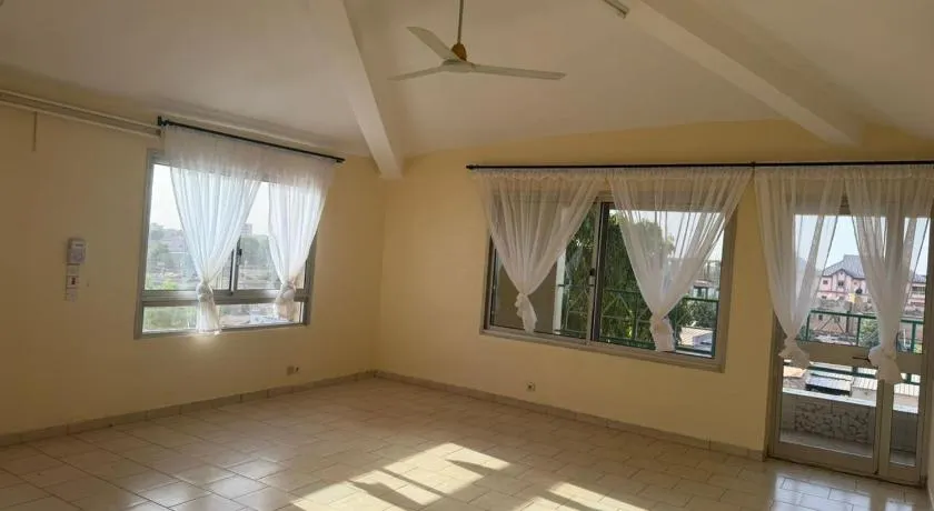 Lilia Business Hotel - Image 1