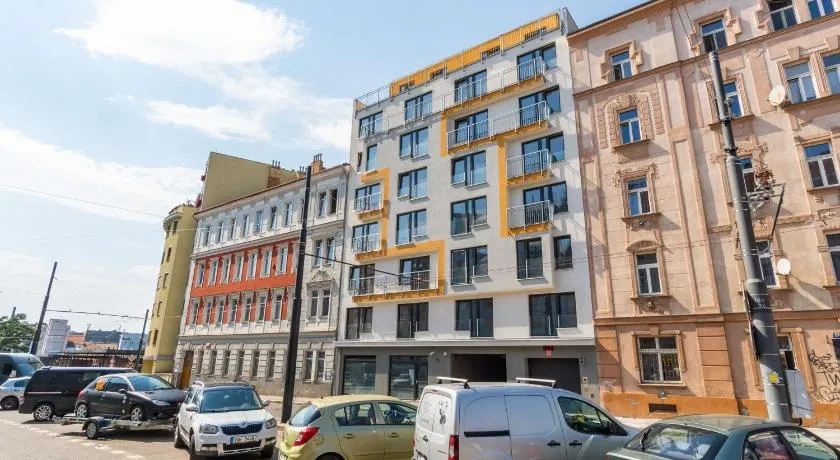 Studio brand new apartment #28 in new building with free parking in city center - Image 1