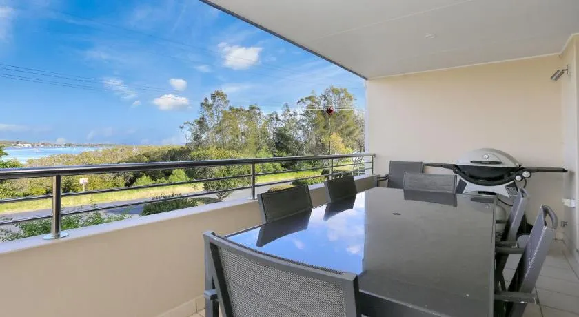 Magnificent Views - Mariners Mark - Image 1