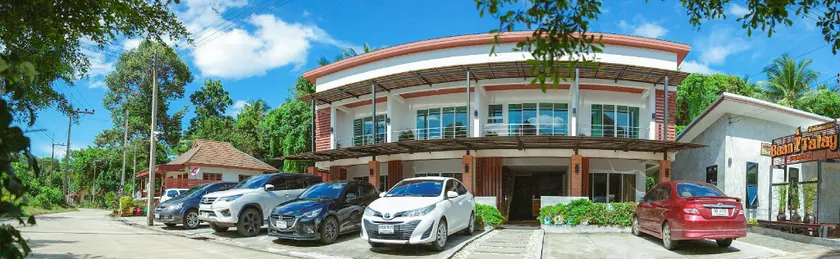 Baan i Talay Chumphon บ้านไอทะเลชุมพร - Image 1