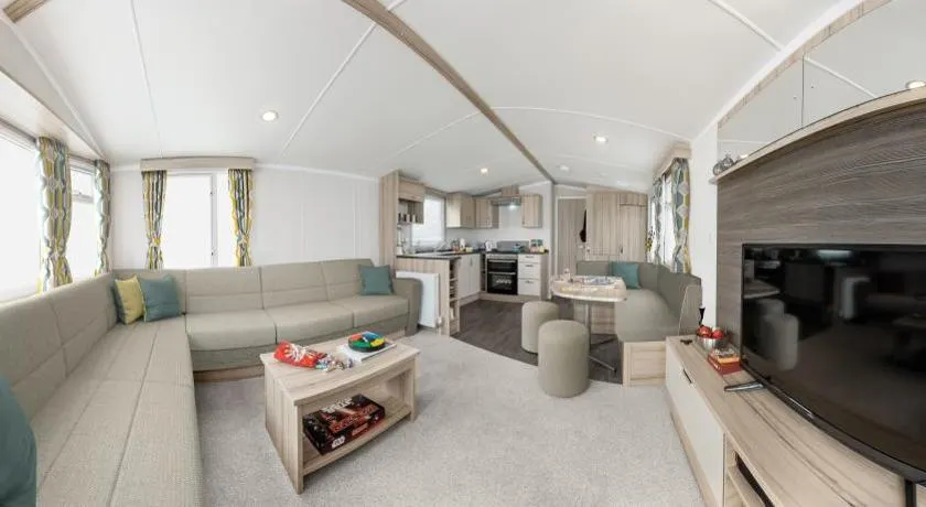 Roselands caravan park, Nr Lands End, Cornwall - Image 1