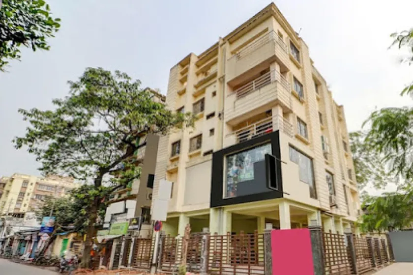 Hotel O Luxury Inn Tollygunge - Image 1