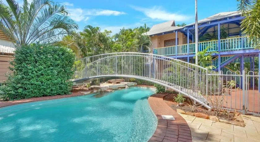 The Zoo House - Image 1