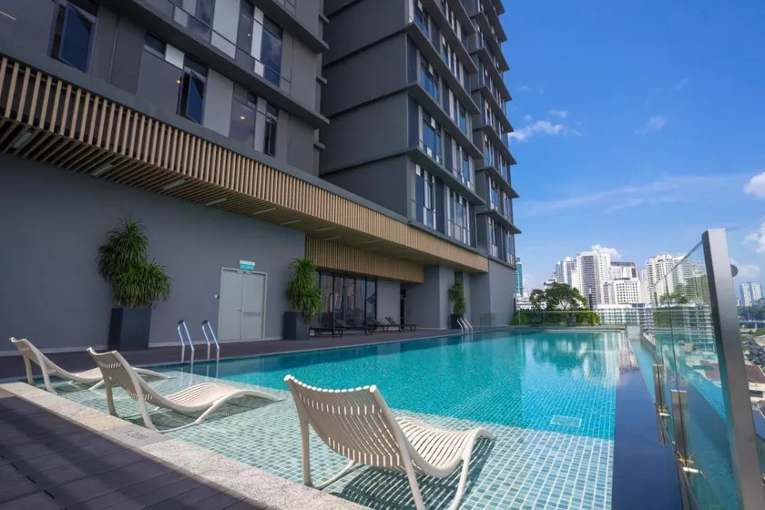 Societe Suites By iHost Global - Image 1