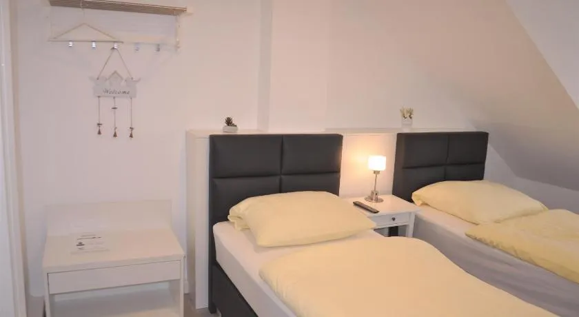 Apartment Dusseldorf-City - Image 1