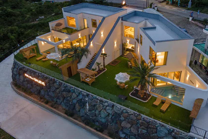 Yeosu Balib Pool Villa - Image 1