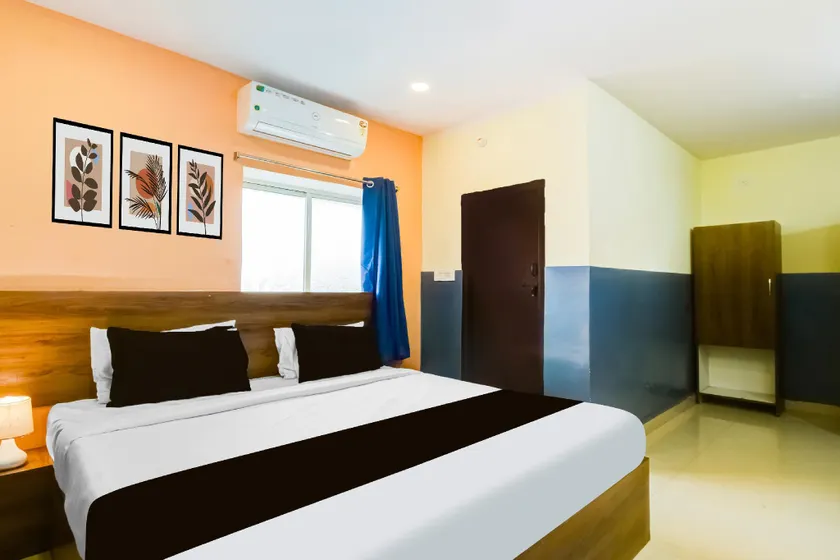 Collection O Dilsukhnagar Metro Station Formerly Hotel Simra Relax Inn - Image 1