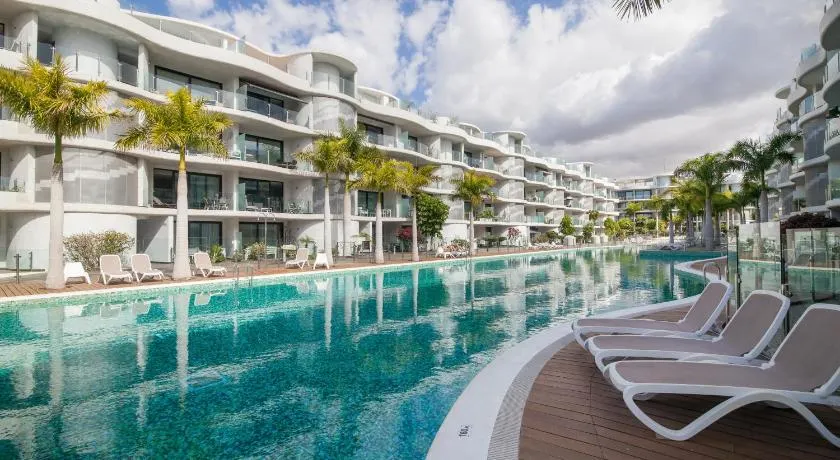 Luxury Avilla Las Olas - Image 1