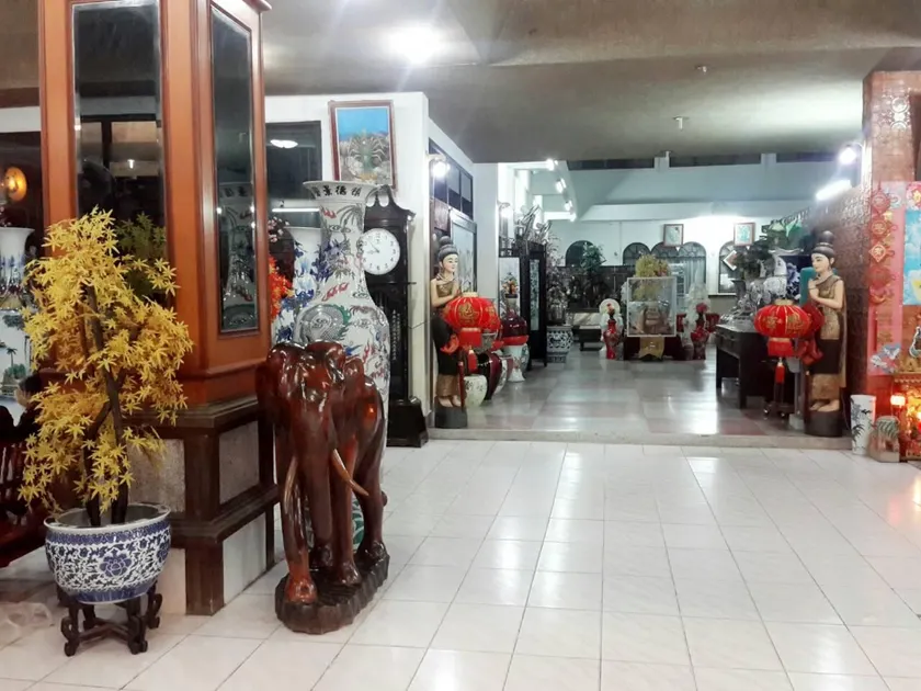 Thairungruang Backpackers Suratthani - Image 1
