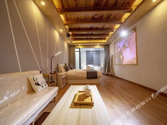 Yunshuiyao Brigdehead Inn - Image 1