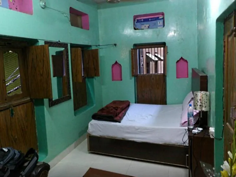Shiva Guest House - Image 1