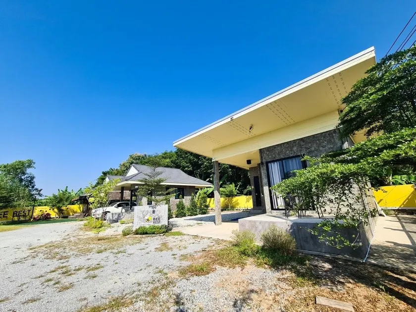 Bee Rest Residence, Chiang Rai - Image 1