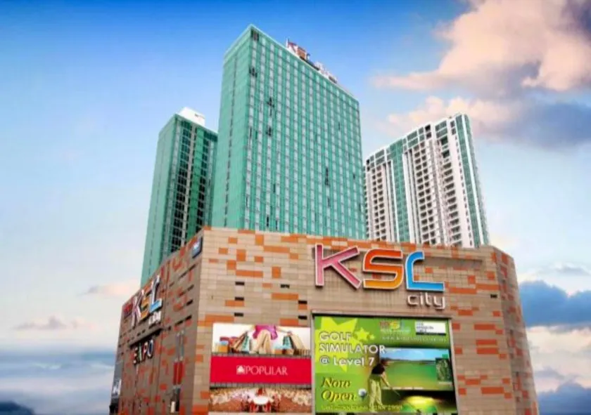 JB City Shopping Mall Apartment - Image 1